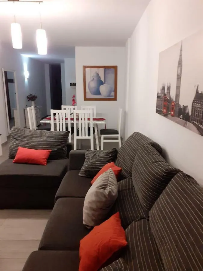piso primera linea de playa en fuengirola recien reformado Apartamento 0*,  España